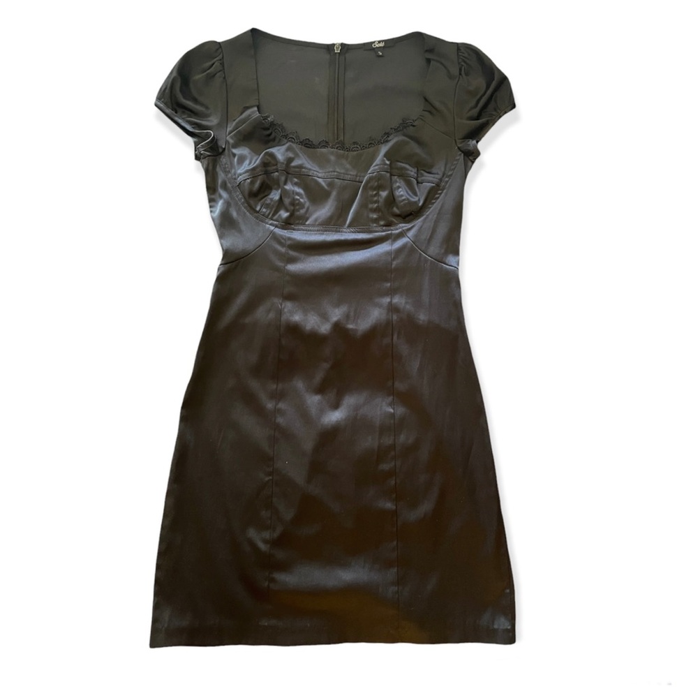 Selé. Beautiful Dress Like new 100 porcent  Silk Invisible Back Zipper